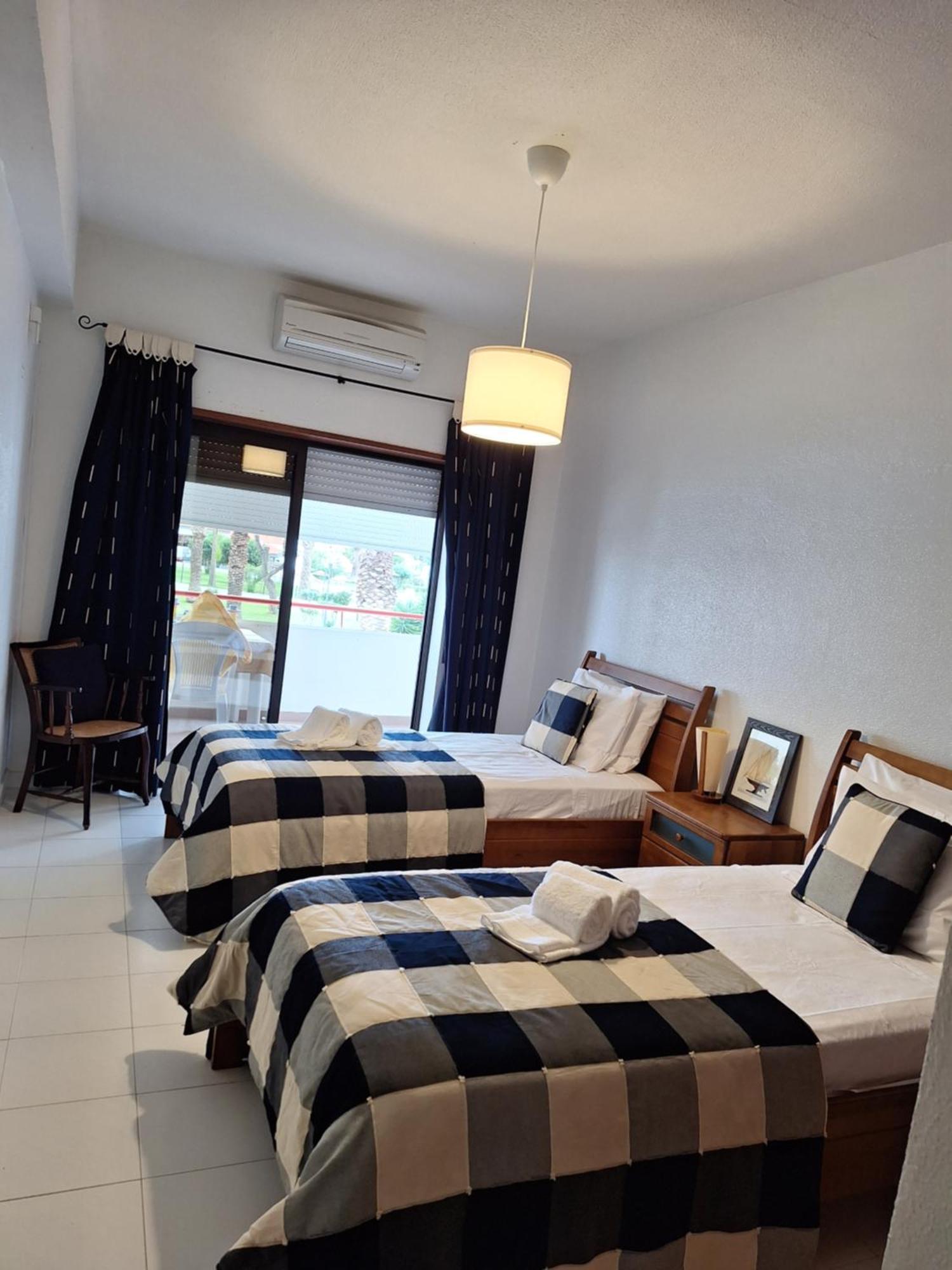 Palmeira Sol- 2 Bedrooms 300M From The Beach Ocean View Porches  Exteriér fotografie