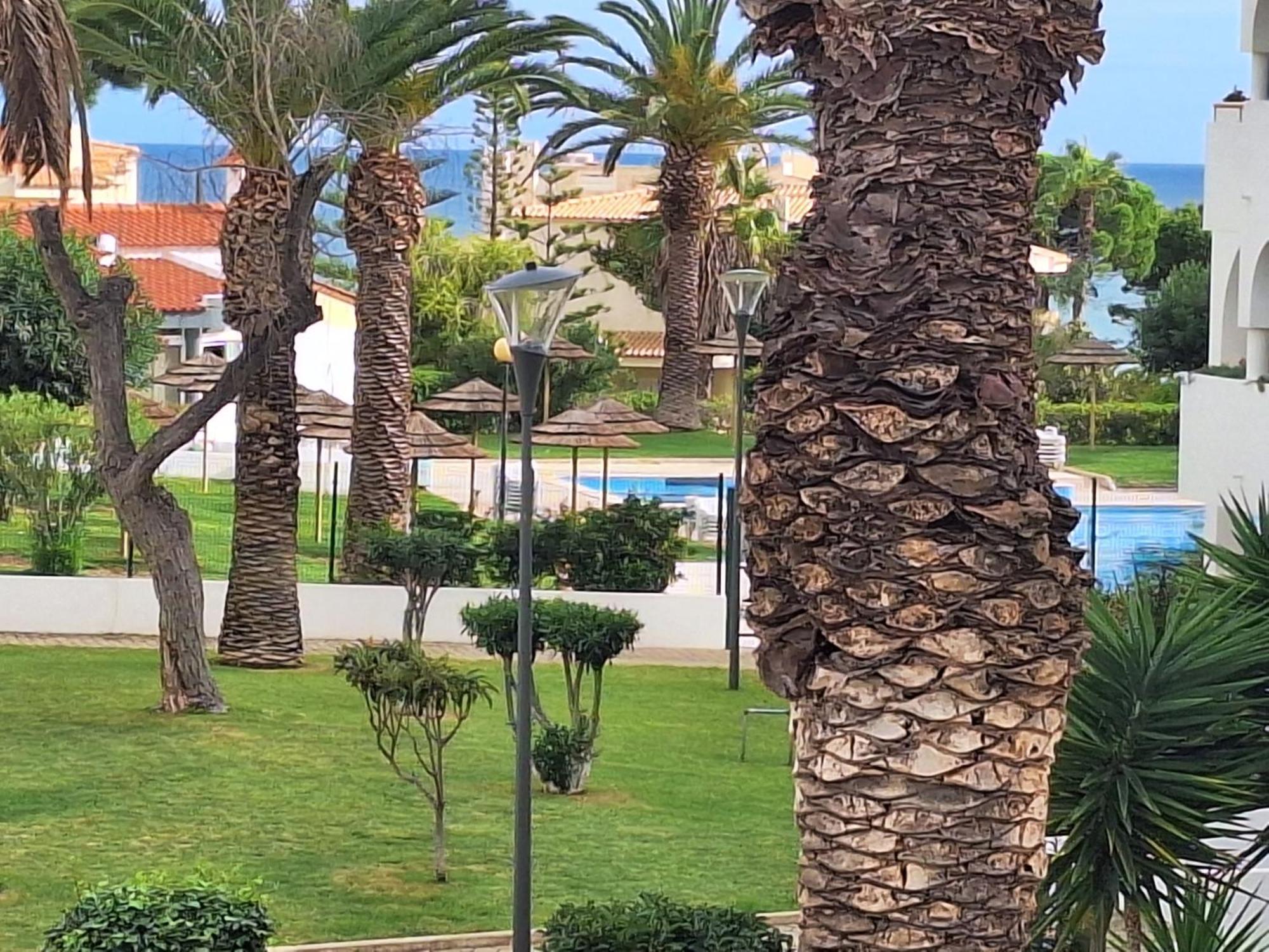 Palmeira Sol- 2 Bedrooms 300M From The Beach Ocean View Porches  Exteriér fotografie